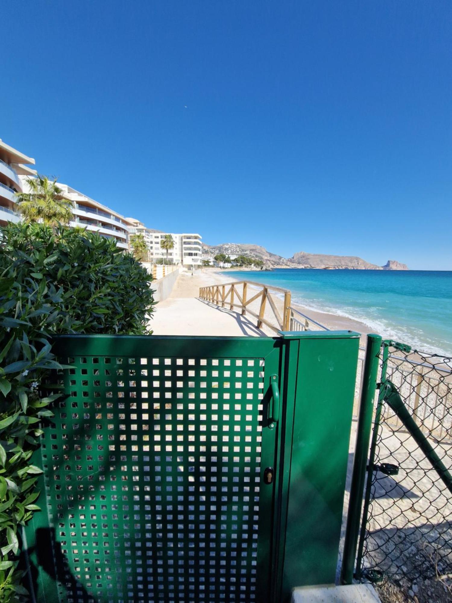 Apartment Azul - Estudio Con Vistas Al Mar, Piscina Y Acceso Directo A La Playa By Redi Altea